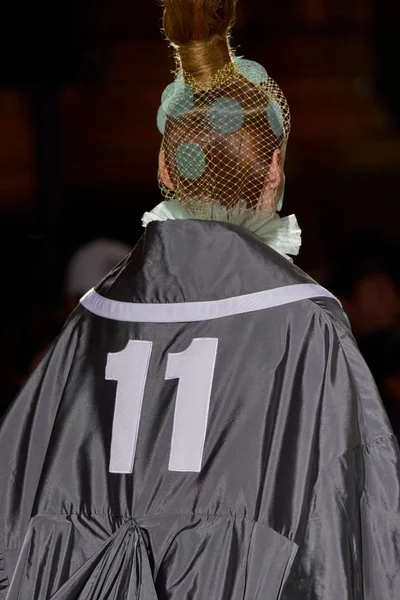 Look 85